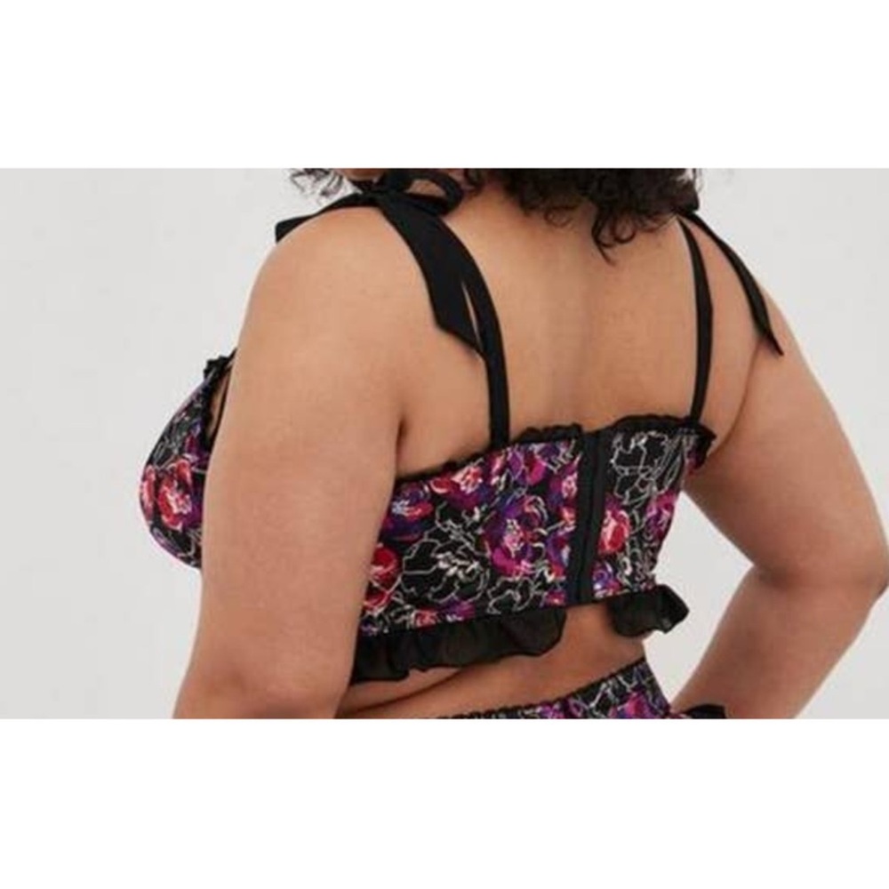 Torrid Size 2 Satin Ruffle Underwire Bra/Panty Set - Picture 3 of 8